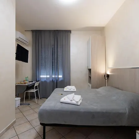 Hotel Roma Marine House Lido di Ostia Esterno foto