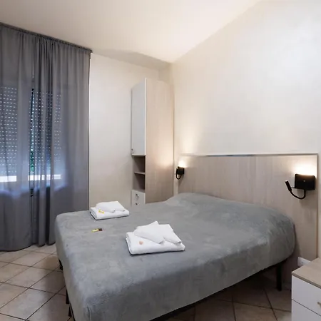 Hotel Roma Marine House Lido di Ostia Esterno foto